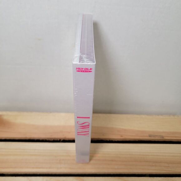 CD (G)I-DLE: I Sway (7th Mini Album - Beat Ver.)+1 Post & 1 Photocard NEW/SEALED - Picture 3 of 4